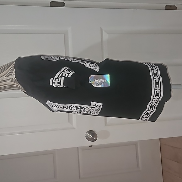 ON FIRE Women LA Front NY Back Grafic Print Tee Top T-shirts  Size XL - Picture 6 of 9